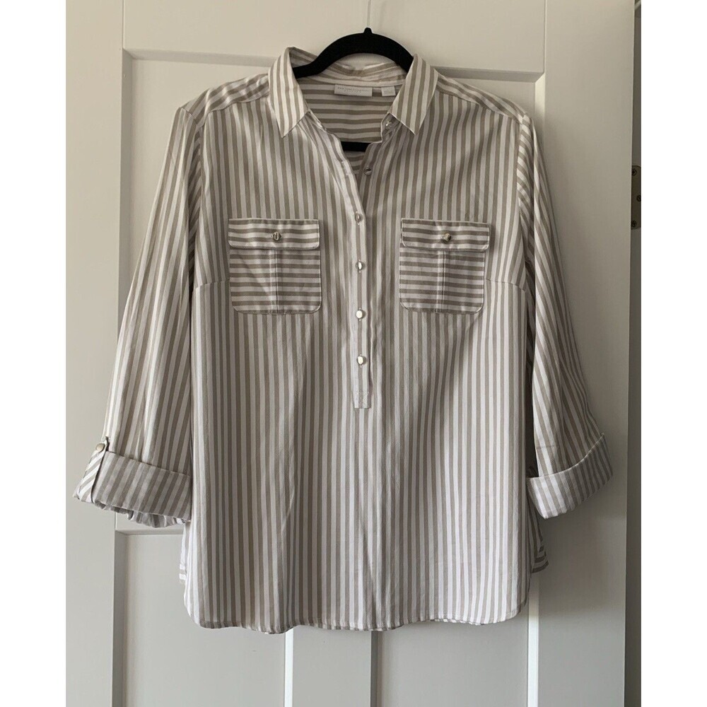 New York & Company, Long Sleeve Striped Button Up Shirt W/Pockets Large